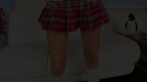 13764